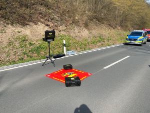 Bild-Nr. 1837 Hilfeleistung