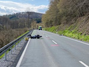 Bild-Nr. 1838 Hilfeleistung