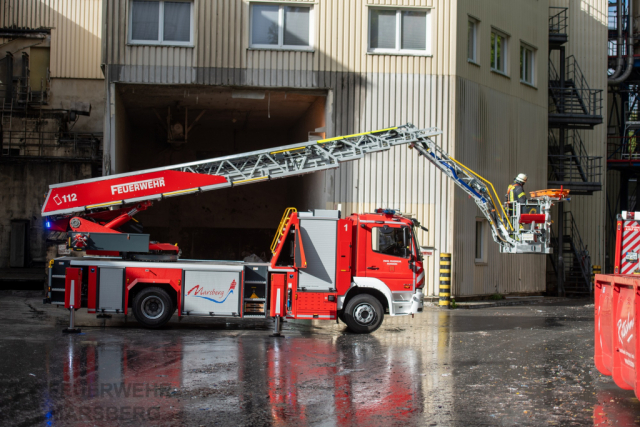 Einsatzübung: Menschenrettung und Wasserförderung